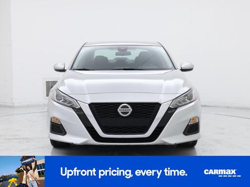 2022 Nissan Altima SV