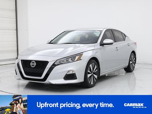 2022 Nissan Altima SV