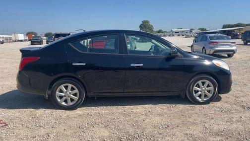 2014 Nissan Versa 1.6 SV
