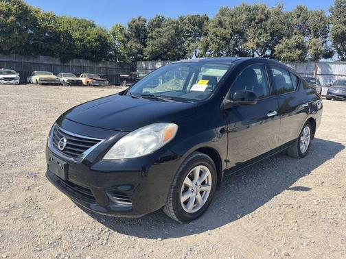2014 Nissan Versa 1.6 SV