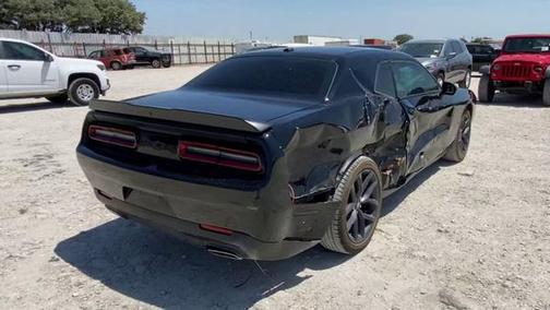 2021 Dodge Challenger SXT
