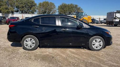 2024 Nissan Versa 1.6 S