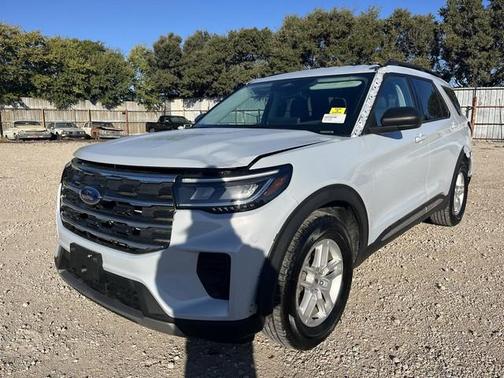 SPACE WHITE METALLIC 2025 Ford Explorer Active
