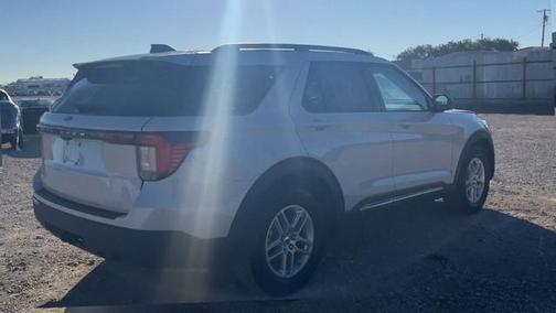 SPACE WHITE METALLIC 2025 Ford Explorer Active