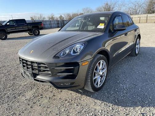 2018 Porsche Macan Turbo