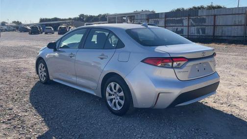 Classic Silver Metallic 2022 Toyota Corolla LE