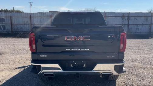 Pacific Blue Metallic 2023 GMC Sierra 1500 SLT