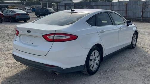 2013 Ford Fusion S