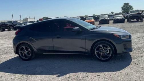 2020 Hyundai Veloster 2