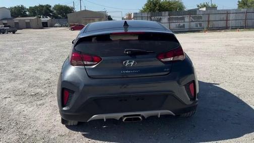 2020 Hyundai Veloster 2