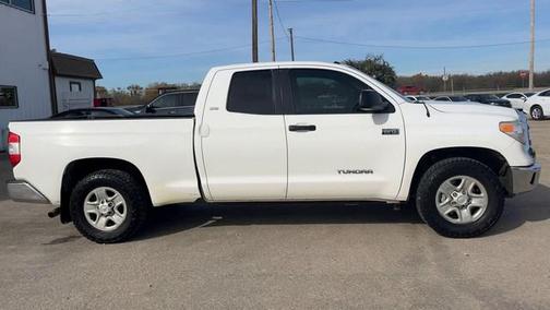 2016 Toyota Tundra SR5
