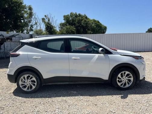 2023 Chevrolet Bolt EUV FWD LT