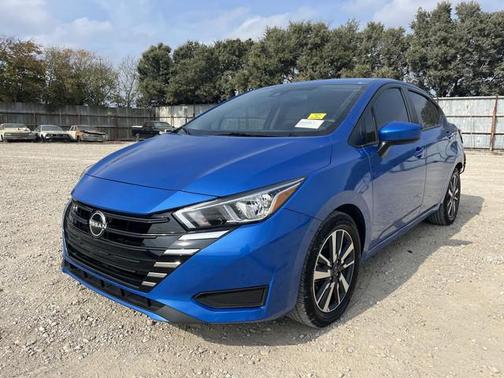 2023 Nissan Versa 1.6 SV