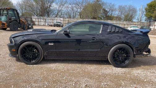BLACK 2014 Ford Mustang GT