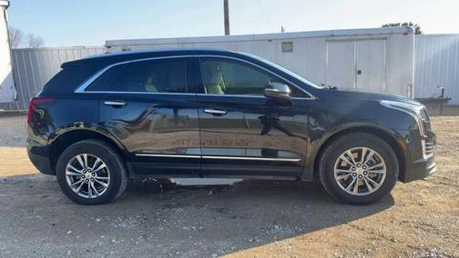 2022 Cadillac XT5 Premium Luxury