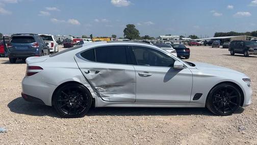 2022 Genesis G70 2.0T RWD