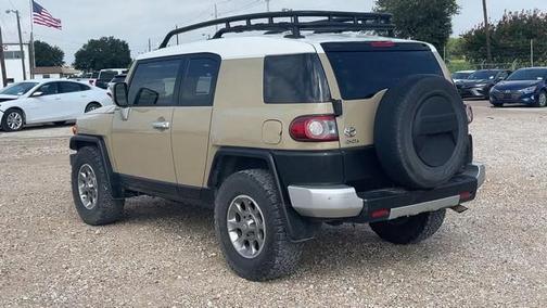 2013 Toyota FJ Cruiser Base
