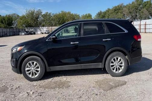 2017 Kia Sorento L