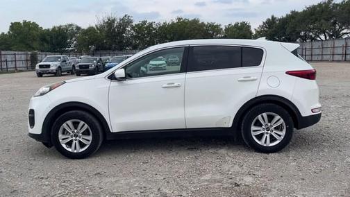 Clear White 2018 Kia Sportage LX