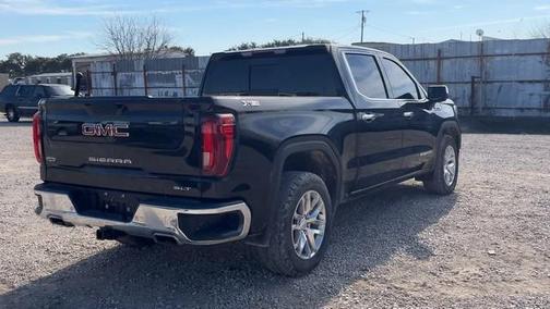 2022 GMC Sierra 1500 SLT