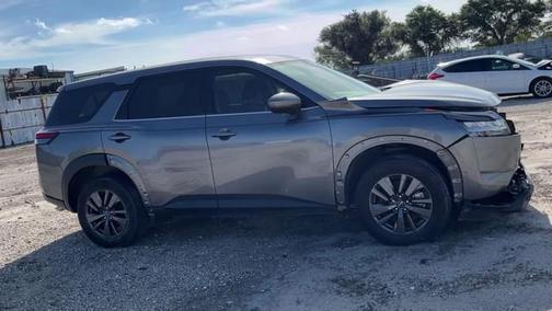 2022 Nissan Pathfinder S 4WD