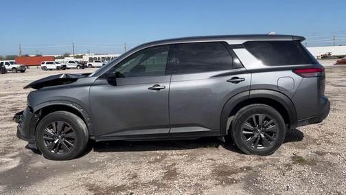 2022 Nissan Pathfinder S 4WD