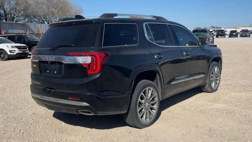 2022 GMC Acadia Denali