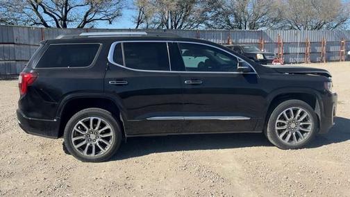2022 GMC Acadia Denali