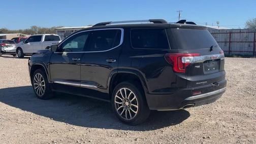 2022 GMC Acadia Denali