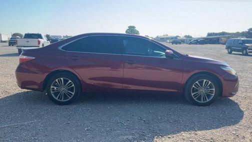 2017 Toyota Camry SE