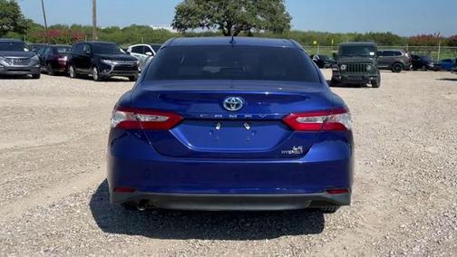 2018 Toyota Camry Hybrid LE