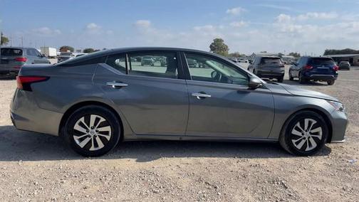 2023 Nissan Altima S FWD