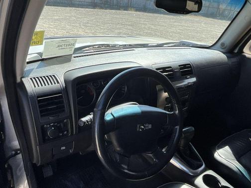 2006 Hummer H3 Base