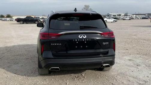 2021 INFINITI QX50 LUXE