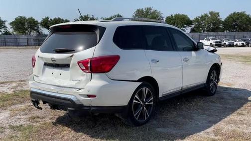 2018 Nissan Pathfinder Platinum