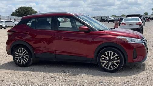 2023 Nissan Kicks SV