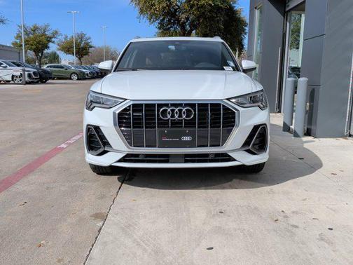 2023 Audi Q3 Premium Plus 45 TFSI S line quattro Tiptronic