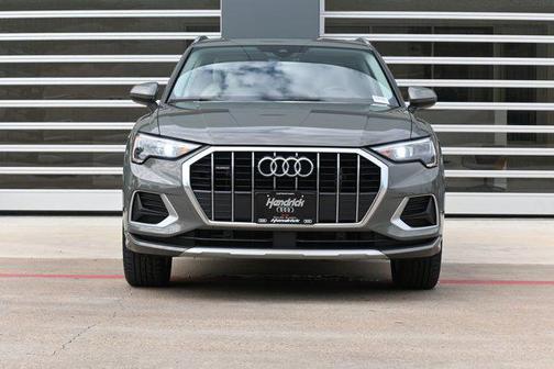 2022 Audi Q3 Premium 40 TFSI quattro Tiptronic
