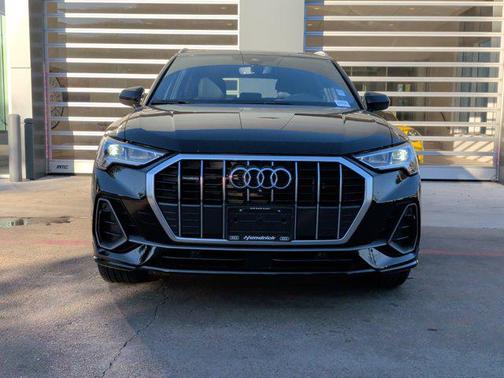 2024 Audi Q3 Premium Plus 45 TFSI S line quattro Tiptronic