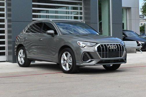 2022 Audi Q3 Premium Plus 45 TFSI S line quattro Tiptronic
