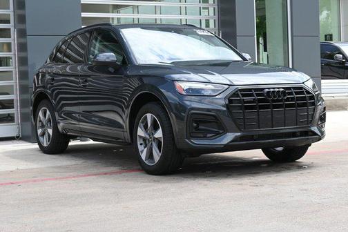2025 Audi Q5 Premium 40 TFSI quattro S tronic