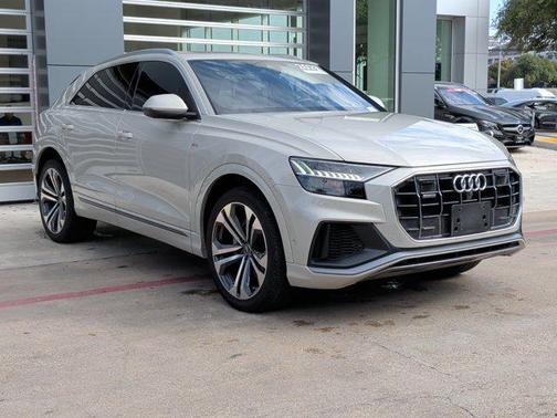 2022 Audi Q8 Premium Plus 55 TFSI quattro Tiptronic