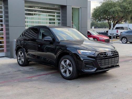 2025 Audi Q5 Premium 40 TFSI quattro S tronic