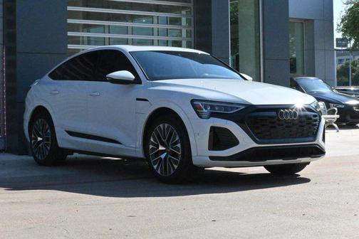 2024 Audi Q8 e-tron S line Premium Plus quattro