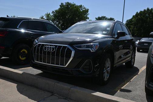 2024 Audi Q3 Premium 45 TFSI S line quattro Tiptronic
