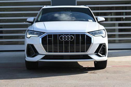 2024 Audi Q3 Premium 45 TFSI S line quattro Tiptronic