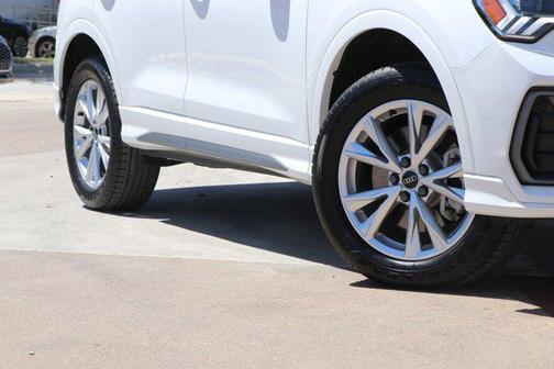 2024 Audi Q3 Premium Plus 45 TFSI S line quattro Tiptronic