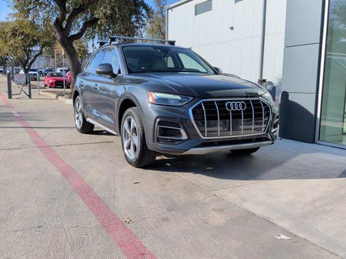 2023 Audi Q5 Premium 40 TFSI quattro S tronic