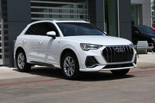 2022 Audi Q3 Premium Plus 45 TFSI S line quattro Tiptronic