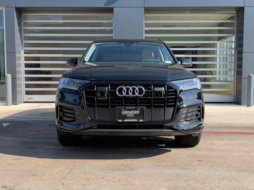 2024 Audi Q7 Premium Plus 45 TFSI quattro Tiptronic